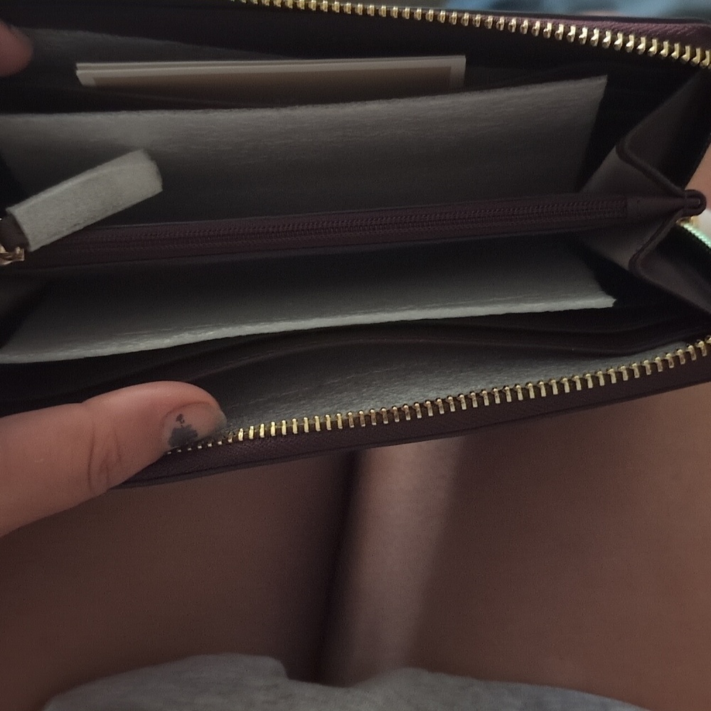 Wallet - Picture 2 of 3